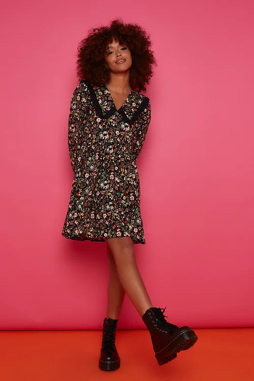 Floral dress black clearance tights